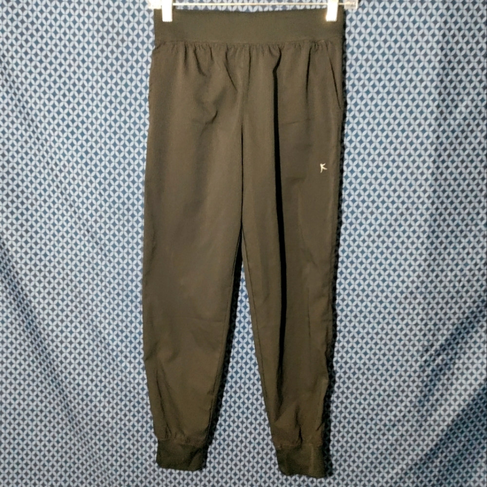 Danskin Now - Women's lightweight black jogger athletic pants. Size- L